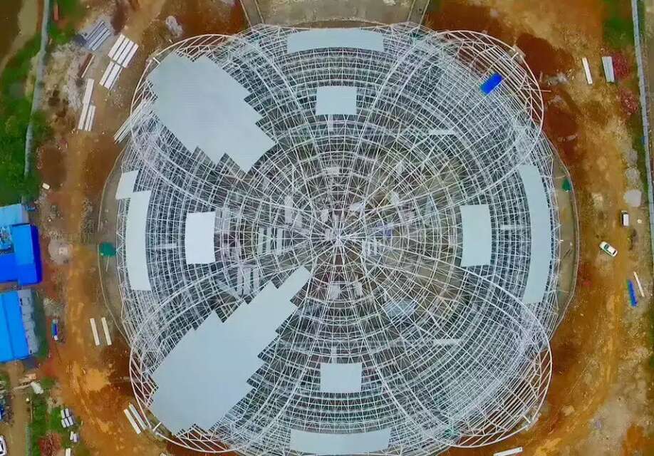 和龙体育馆网架